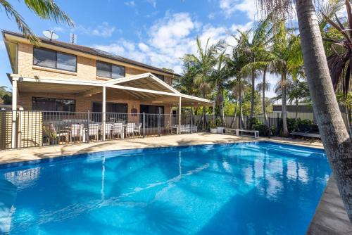Callala Bay House | Water Lane - Swimming Pool - 4 Mins Walk to Bay