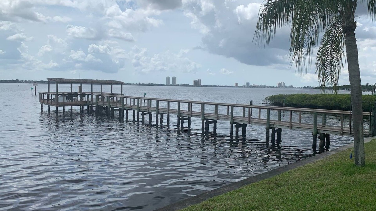 North Fort Myers Condo | Water's Edge at Admiralty Yacht & Racquet Club