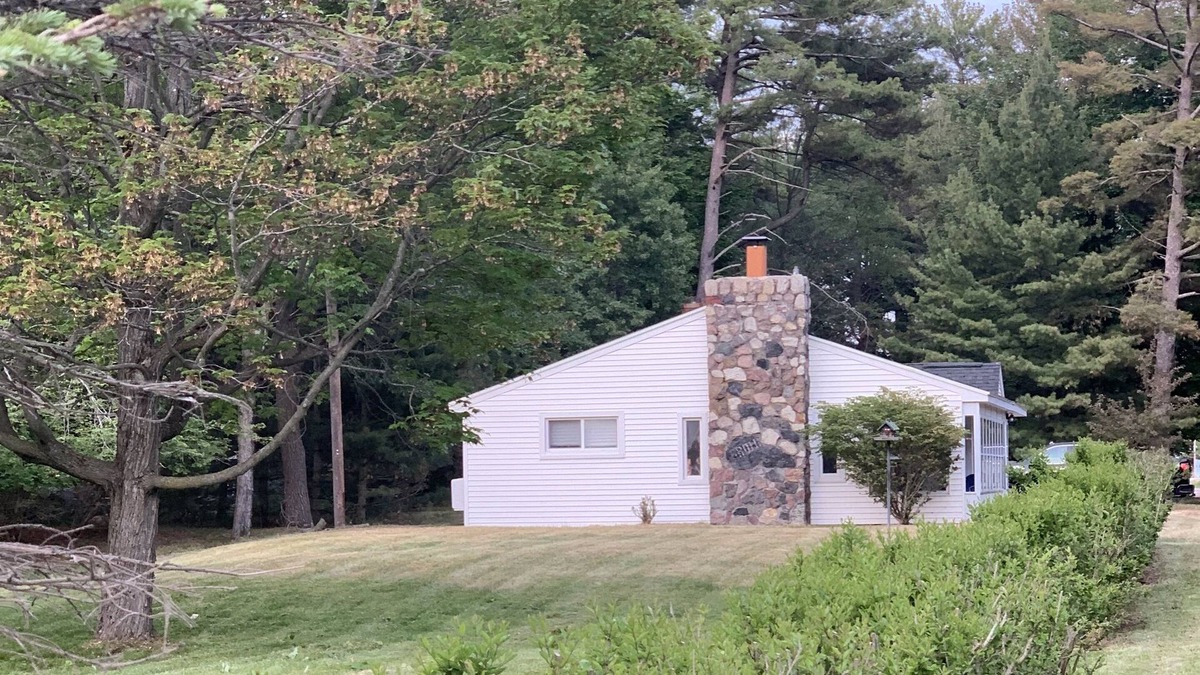 Tawas City House | Water View on Tawas Point