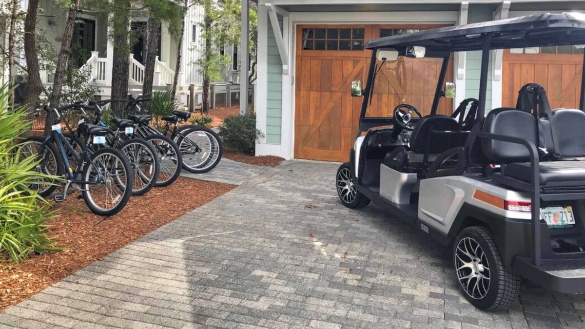 Sand Hill Apartment | Watercolor/Golf Cart/Heated Pools/Bikes
