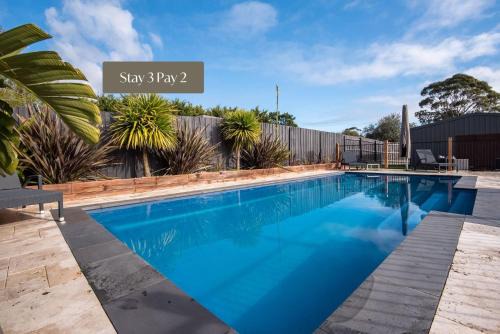 Rosebud House | Waterfall Gully Retreat with Gas heated Pool