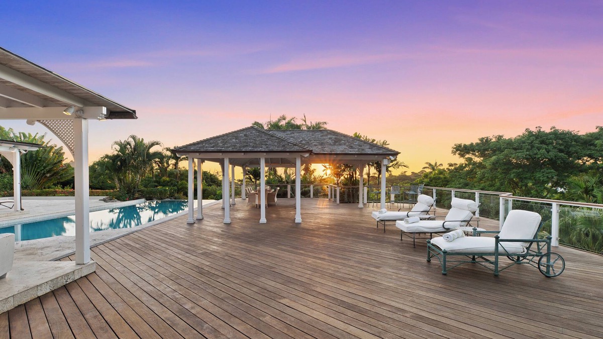 Westmoreland Villa | Waterfalls - 6 bed peaceful and secure luxury