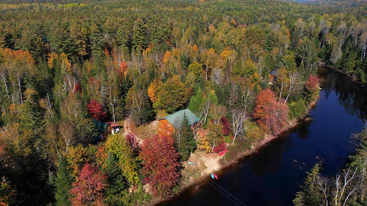 Mauricie Cottage | Waterfront - Wood stove -Fully Equipped