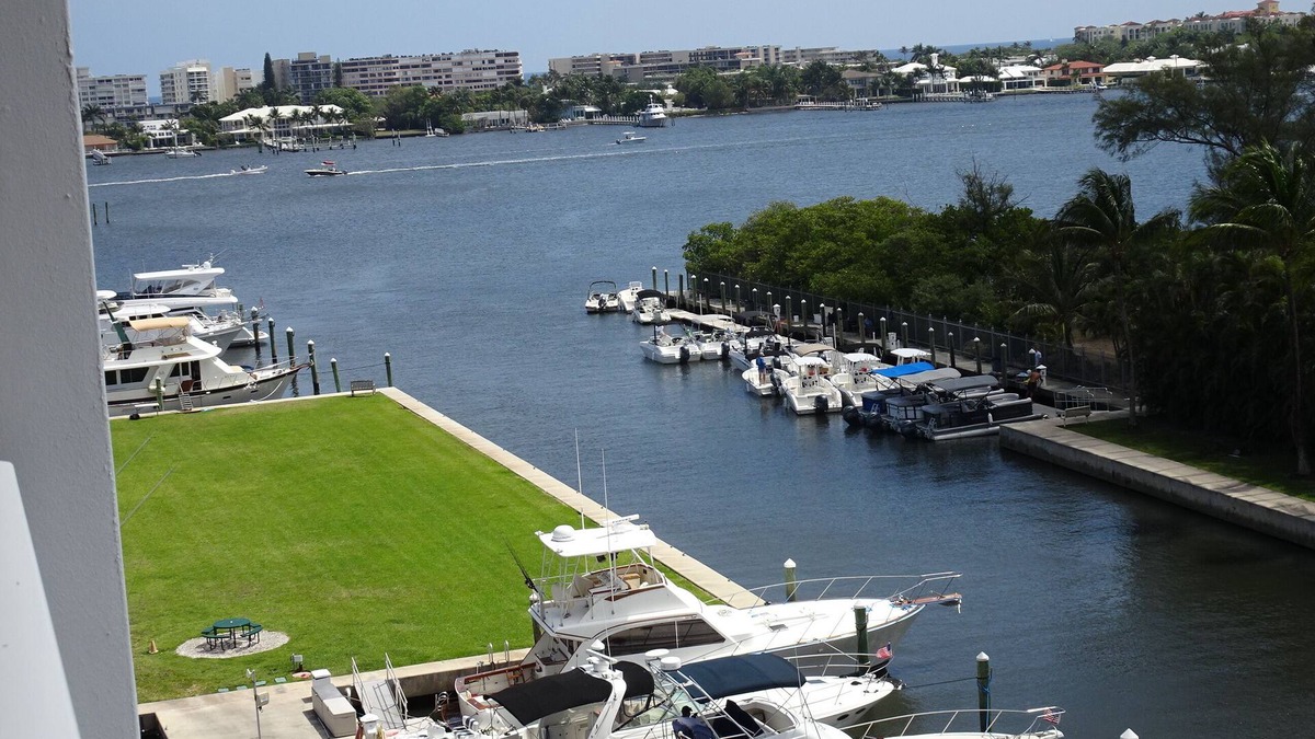 Lantana Condo | WATERFRONT 2BD 2BTH PH UNIT HUGE SOUTHERN EXPOSURE WATERVIEWS