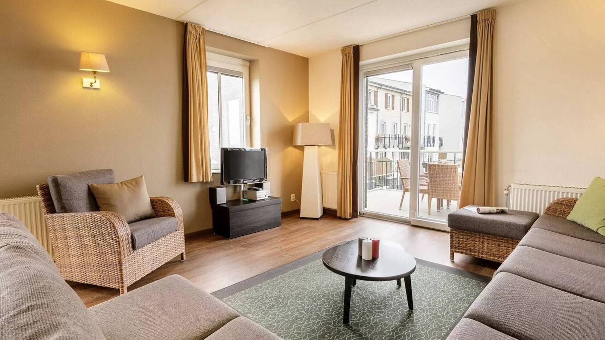Zeewolde Apartment | Waterfront Apartment 8 People