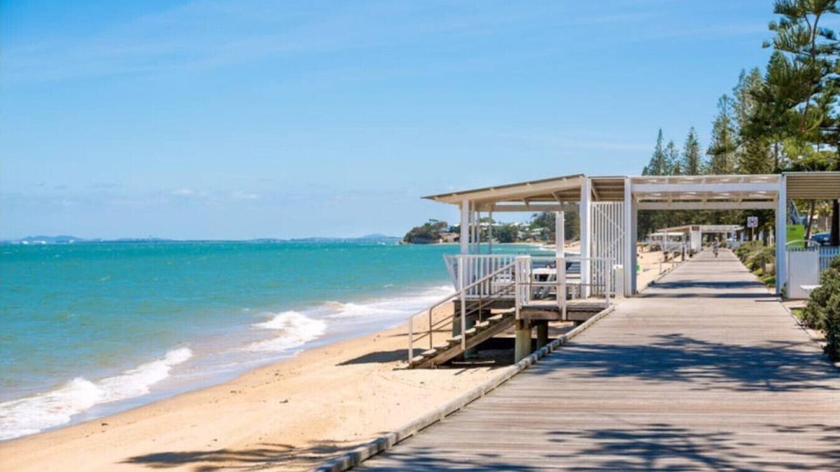 Margate Apartment | Waterfront Bliss in Margate