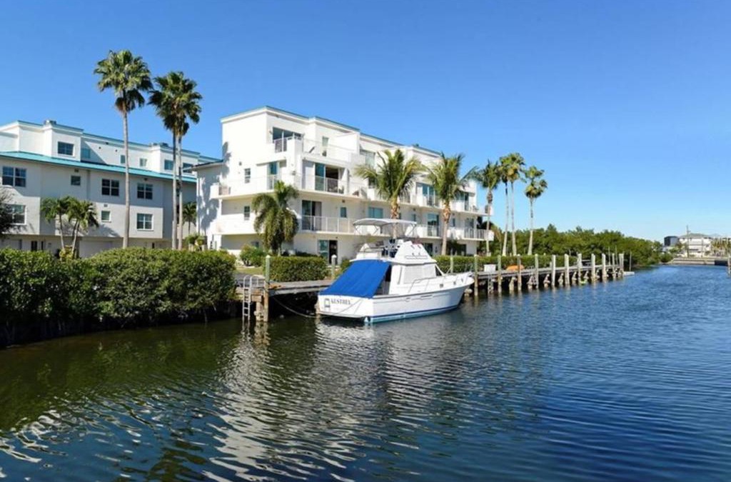 Englewood House | Waterfront Boater's Paradise