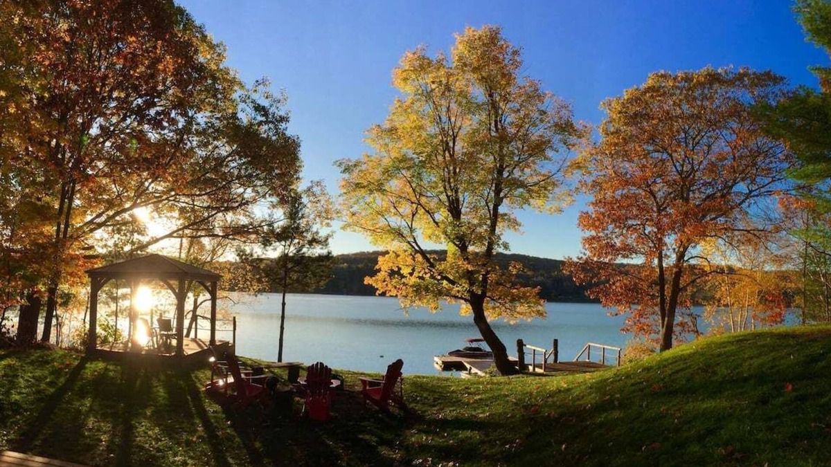 Dorset Cottage | Waterfront 4/Bed in Dorset-Algonquin Highlands