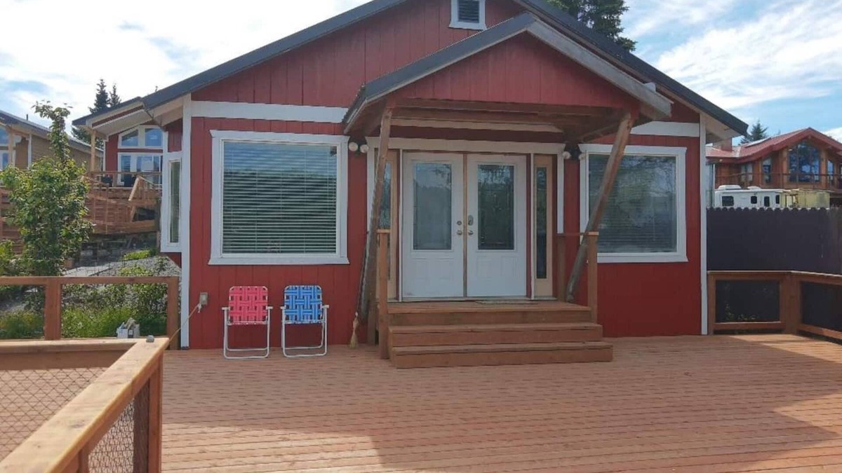 Homer Cabin | Waterfront Cabin - Homer Seaplane Base