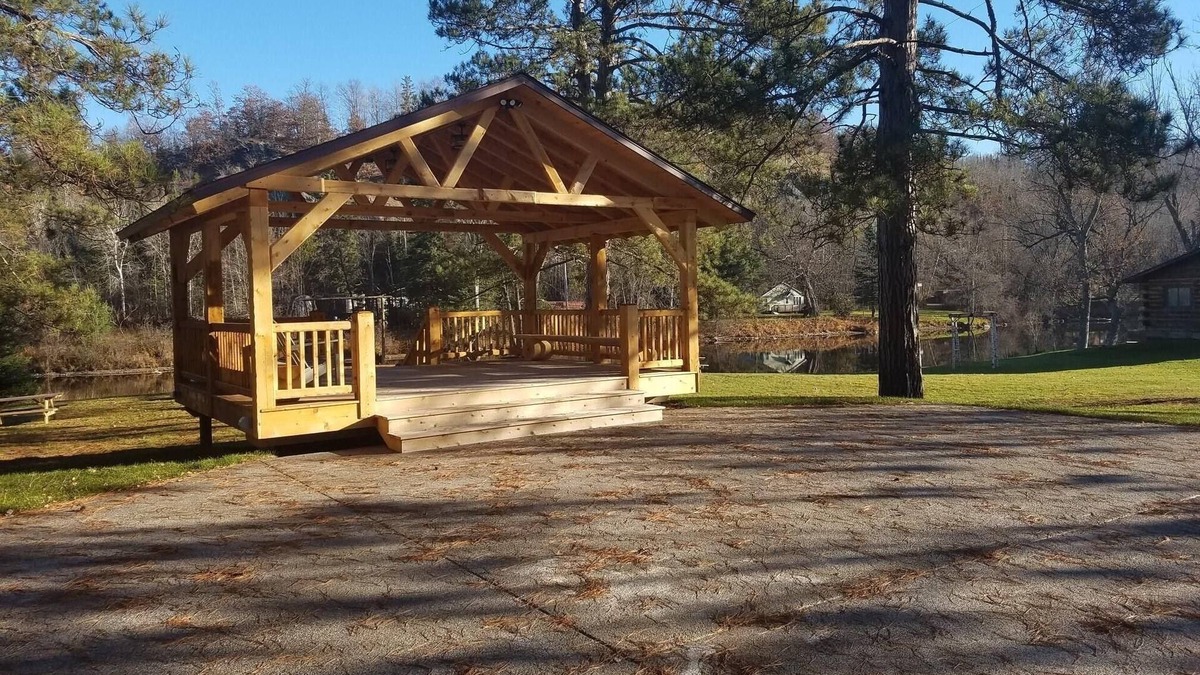 Crystal Falls Resort | Waterfront Cabin on the Paint River!