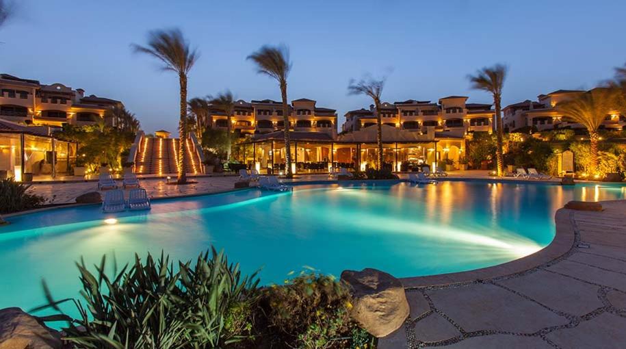 Zafarana Apartment | Waterfront Chalet at Luxurious Compound “ family only “