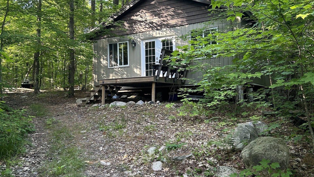 Unorganized Centre Parry Sound Cottage | Waterfront Cottage for Rent in Parry Sound Region n