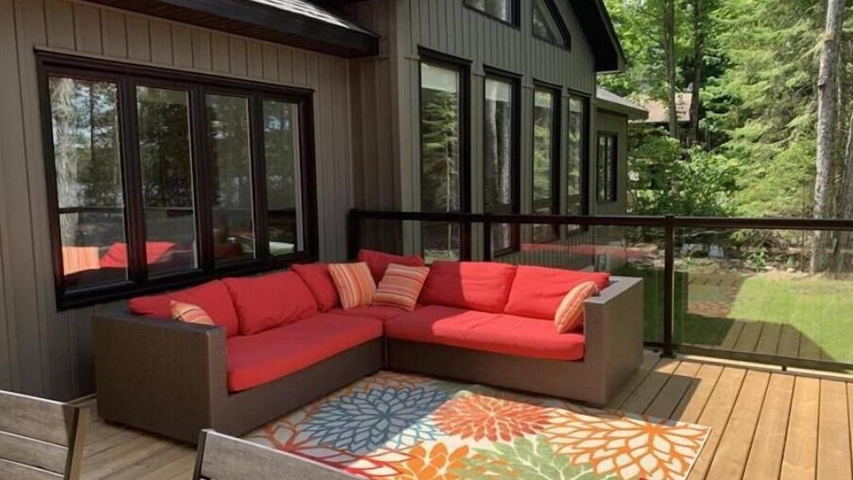 Greater Madawaska Cottage | Waterfront Cottage and Sauna on Beautiful Black Donald Lake