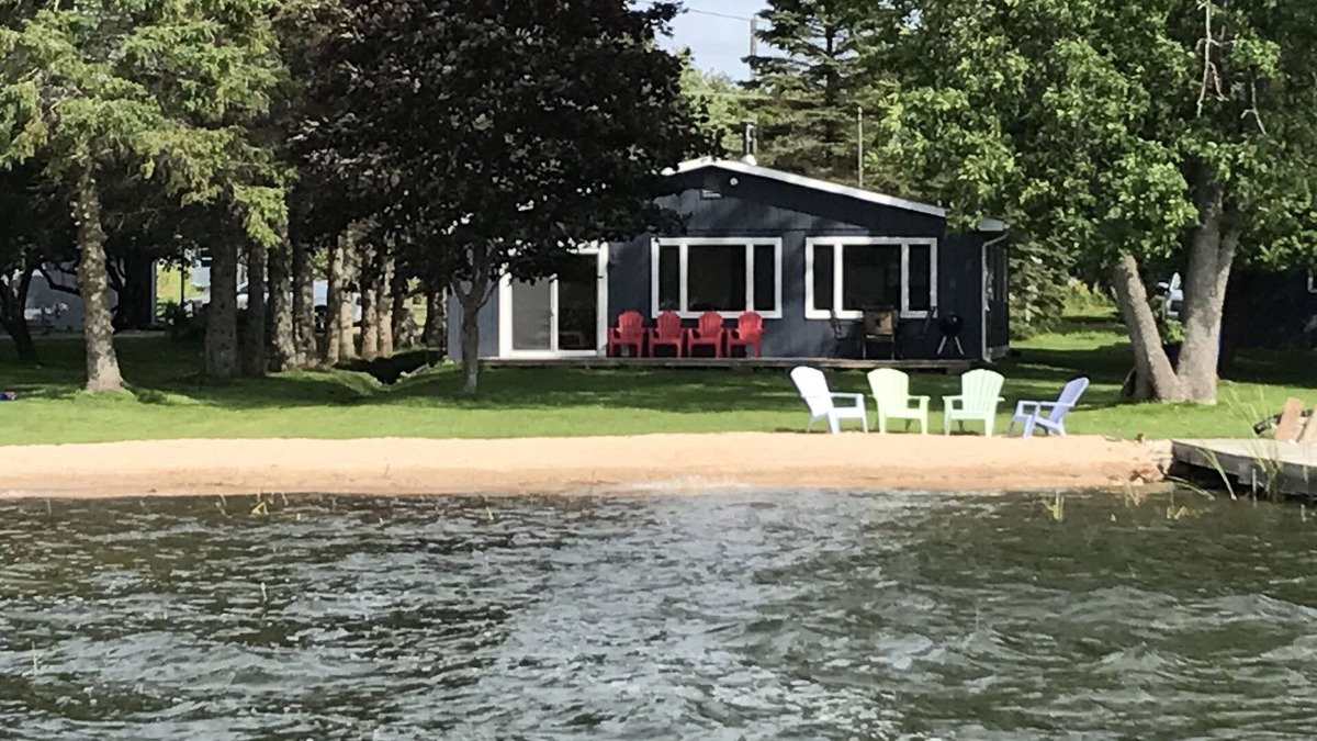 Cedarville Cottage | Waterfront Cottage w/dock in Les Chenaux Islands, Cedarville MI