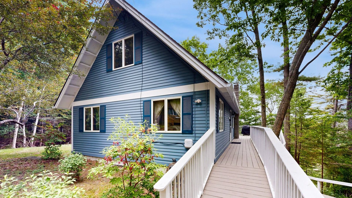 Boothbay Harbor House | Waterfront, dog-friendly home with dock access, river views, deck & sunroom