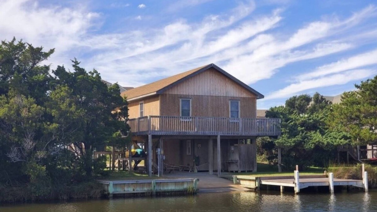 Brigands' Bay House | Waterfront, Dog friendly, & private boat ramp