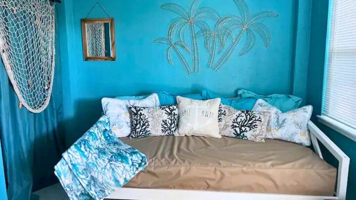 Saint James City Apartment | Waterfront Effeciency Apartment