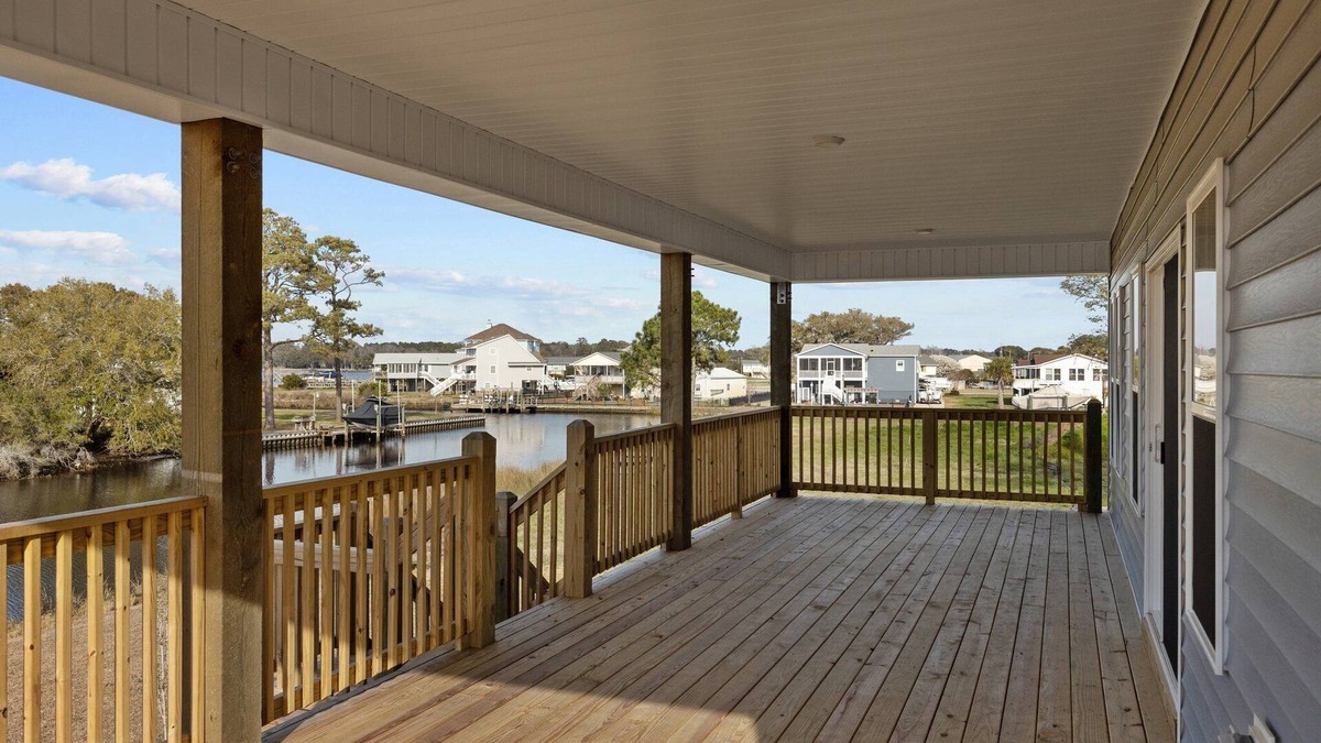 Cedar Point House | WATERFRONT: Fins to the Right! 4BR/2BA, private boat lift, pet friendly
