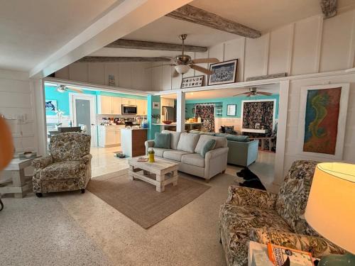 Matlacha House | Waterfront Fishermans Paradise