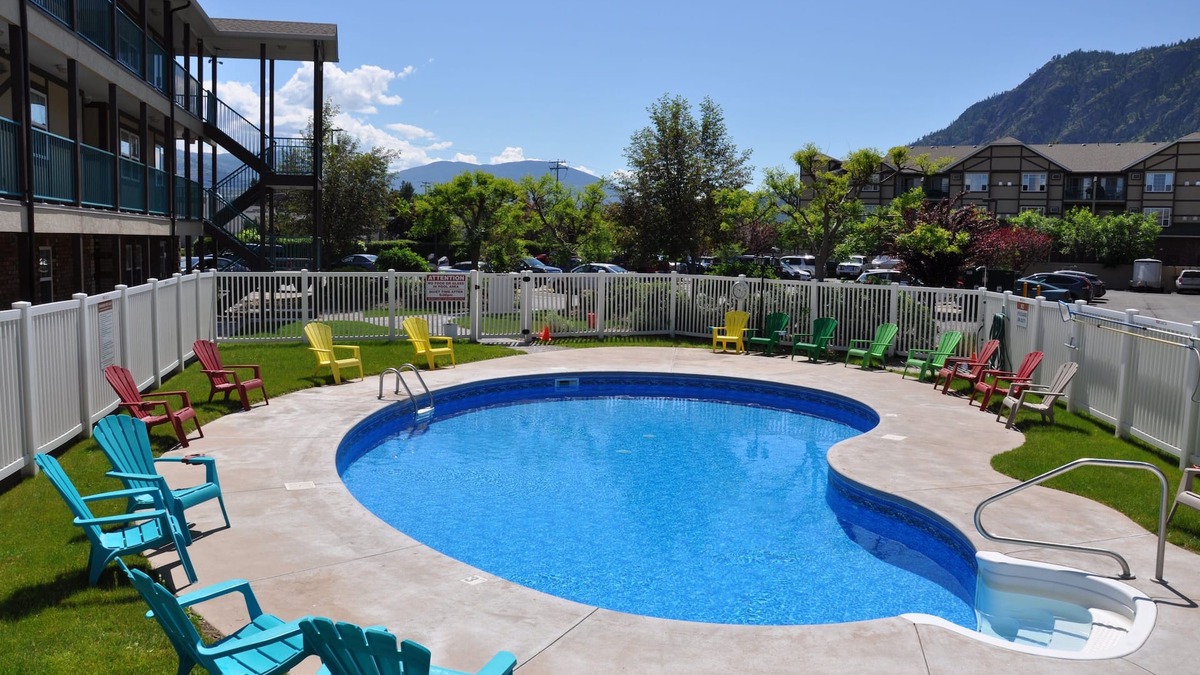 Okanagan-Similkameen Condo | Waterfront, ground floor, 2 Bedroom Suite on Skaha Lake Paradise Resort