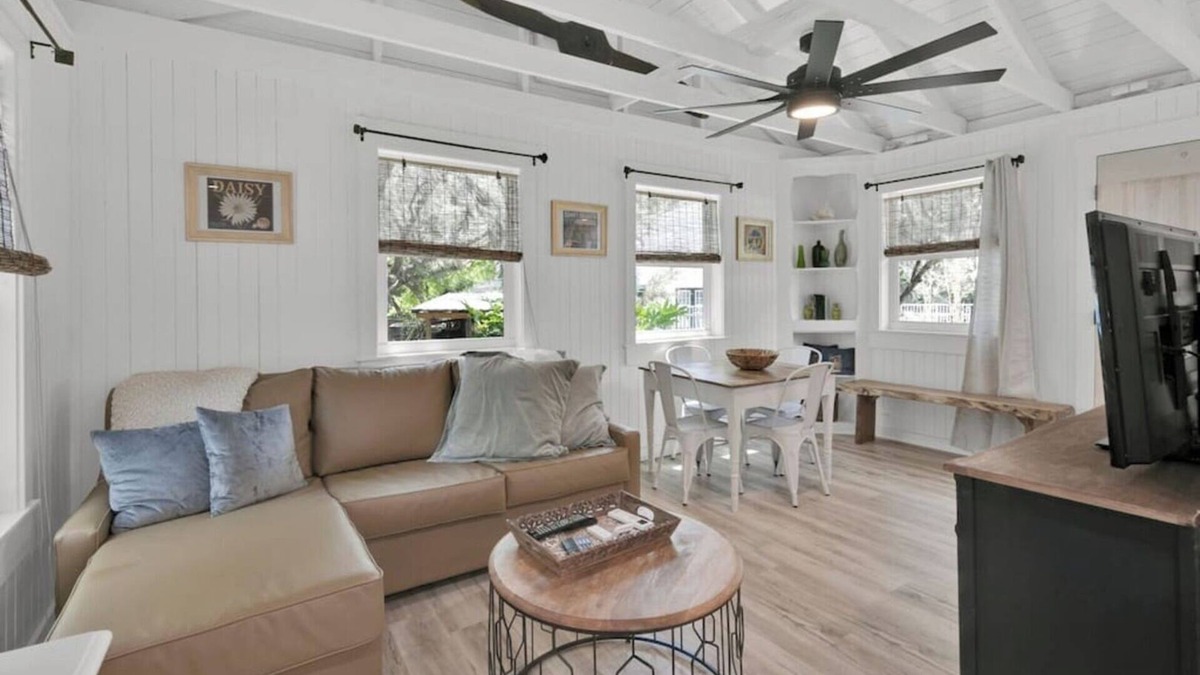 Shalimar House | Waterfront Guest Studio Bungalow Cottage Retreat