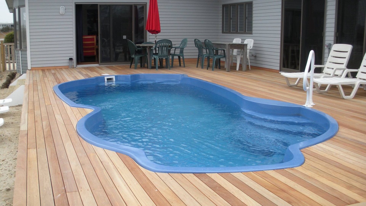 Loveladies House | Waterfront-H'cap and Pet Friendly-Sleeps 12-htd pool- By Owner