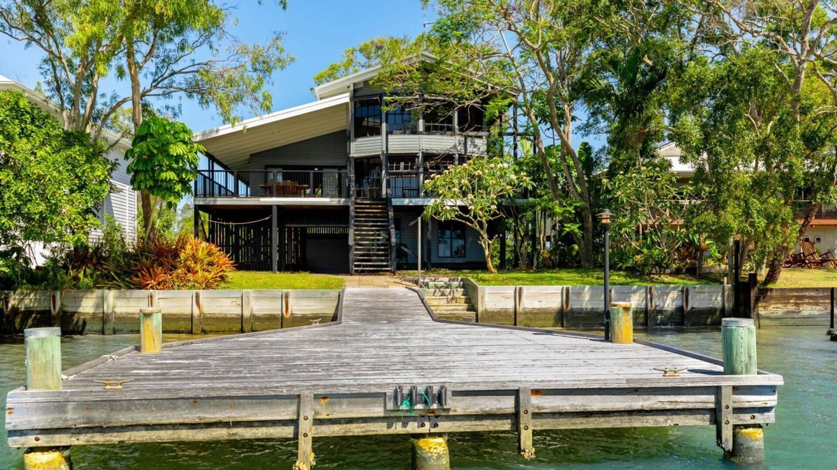 Noosa North Shore House | Waterfront Home with Undisturbed Views - 61 Noosa River Drive, Noosa North Shore