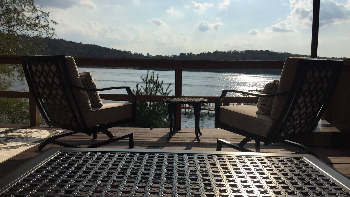 White Lake House | Waterfront Home on White Lake in Bethel, NY - Minutes from Bethel Woods Concerts