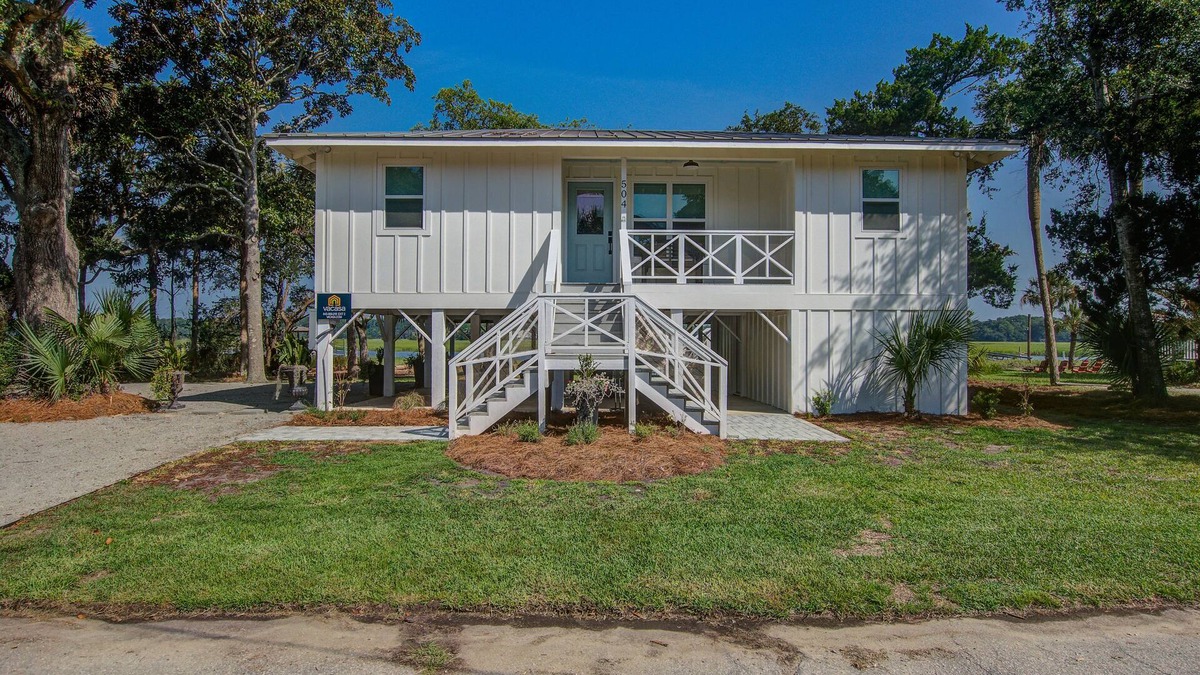 Edisto Island House | Waterfront home with private dock & deck with great views, walk to the beach