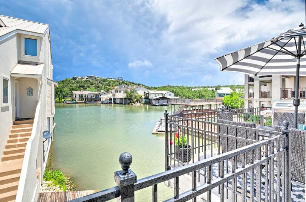 Horseshoe Bay House | Waterfront Horseshoe Bay Retreat with Game Room!