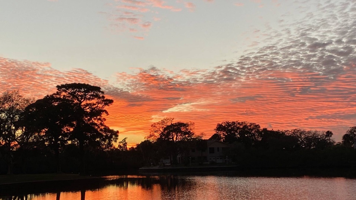 Grand View Park House | Waterfront House sleeps 6