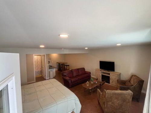 Ray Brook Apartment | Waterfront In Law Suite on Wolf Pond