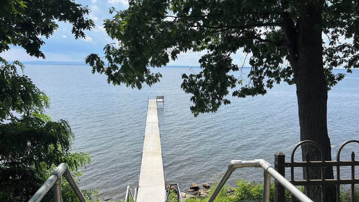Cleveland House | Waterfront indulgence on Oneida Lake. Bring your boat to this pet friendly home