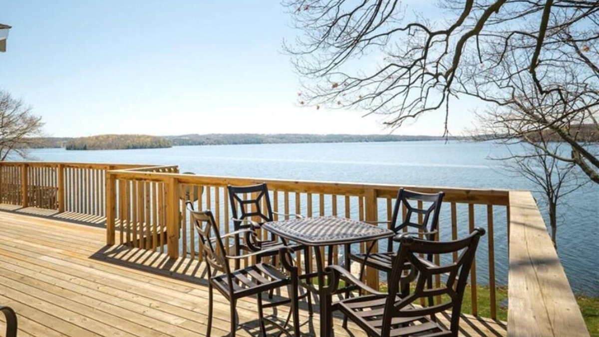 Otonabee-South Monaghan Cottage | Waterfront Island Cottage - 4 Seasons