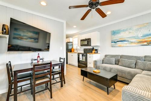 Sherrills Ford House | Waterfront Living and Resort Perks! Lake Norman Stay