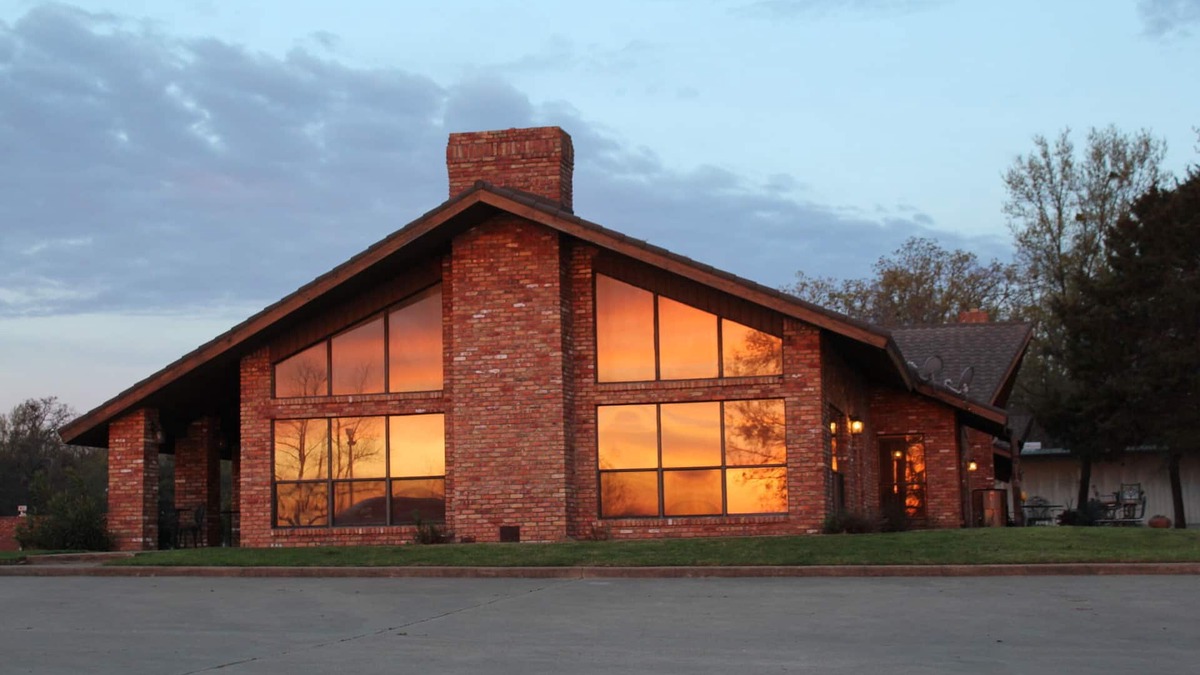 Alba House | Waterfront Lodge on Lake Fork