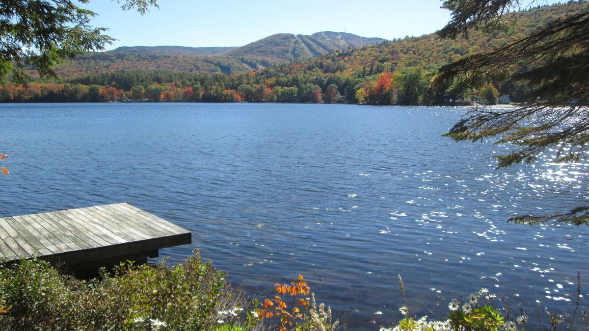 Mount Sunapee House | Waterfront Log Cabin with Mt. Sunapee Views