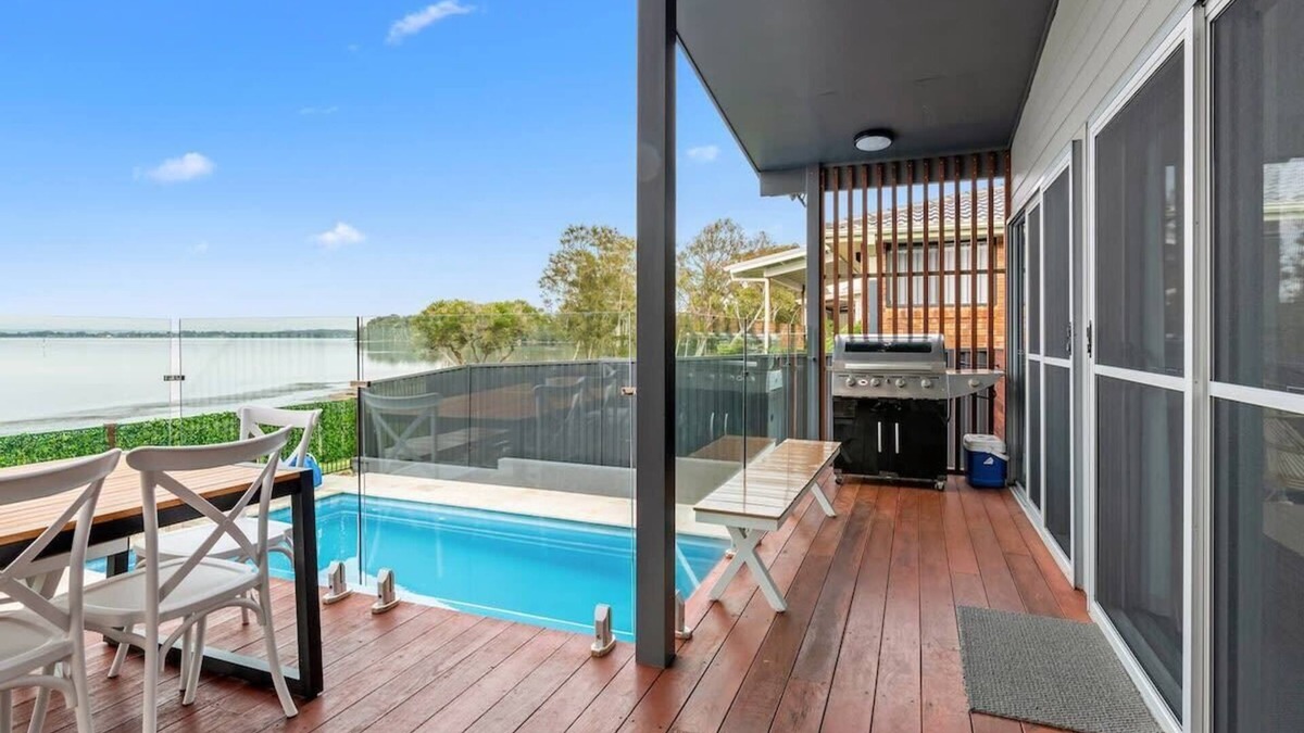 Buff Point House | Waterfront Luxury Living & Private Pool Buff Point