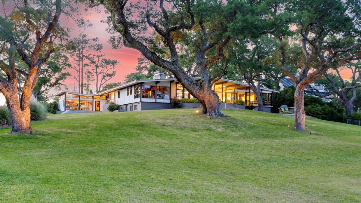 Ogden House | Waterfront Oasis: Dock, Recreation Hall & Pet-Friendly!