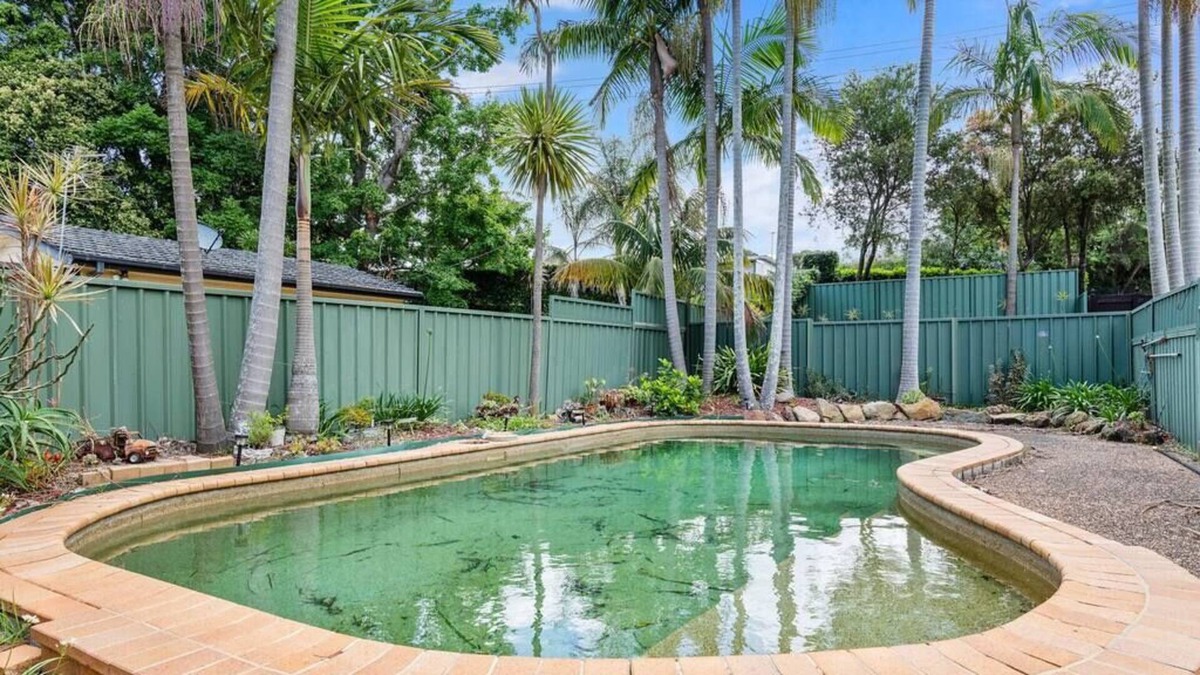 Charmhaven House | Waterfront Paradise/ Charmhaven