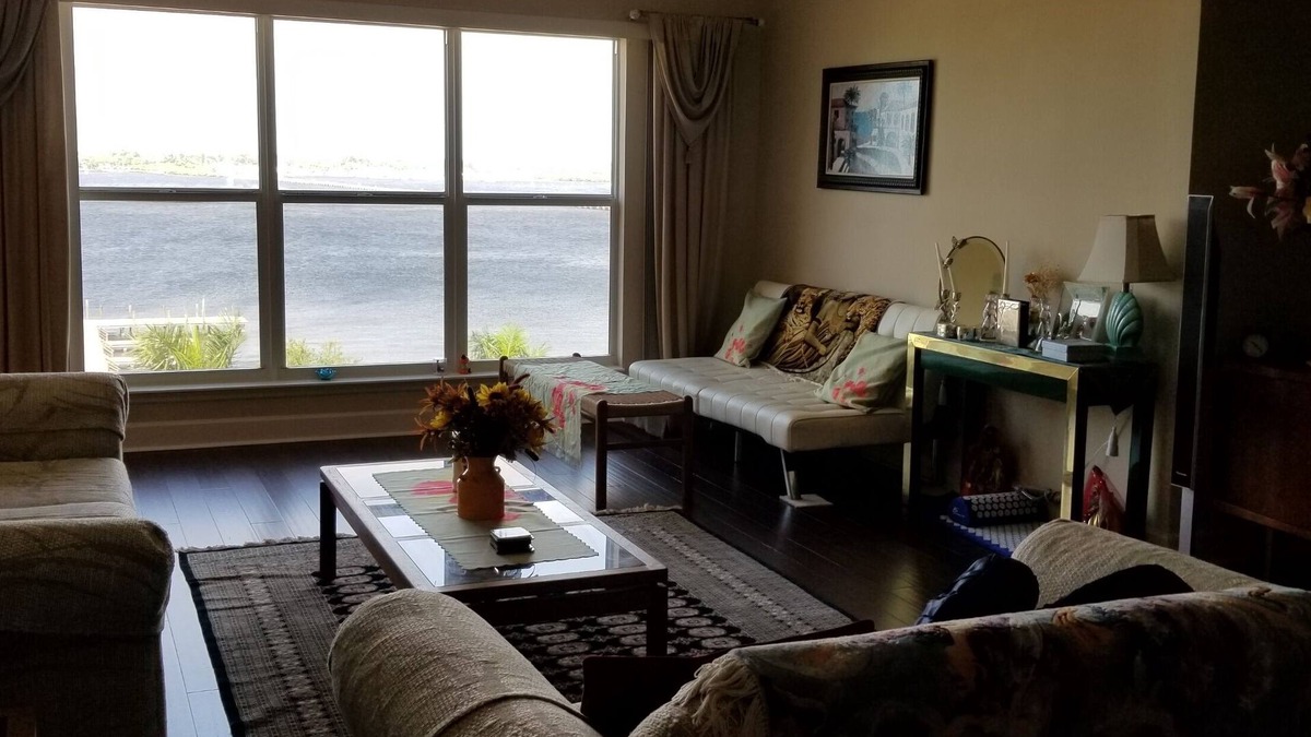Bradenton Condo | Waterfront Paradise condo