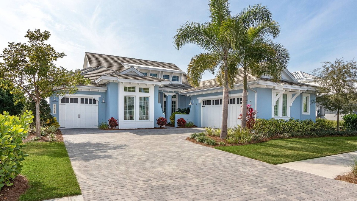 East Naples House | Waterfront Pool Home in Naples Isles of Collier Preserve