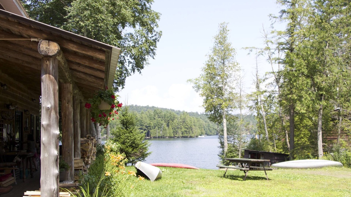 Saranac Lake Apartment | Waterfront Suite with Deep Soaking Tub, Balcony, water views