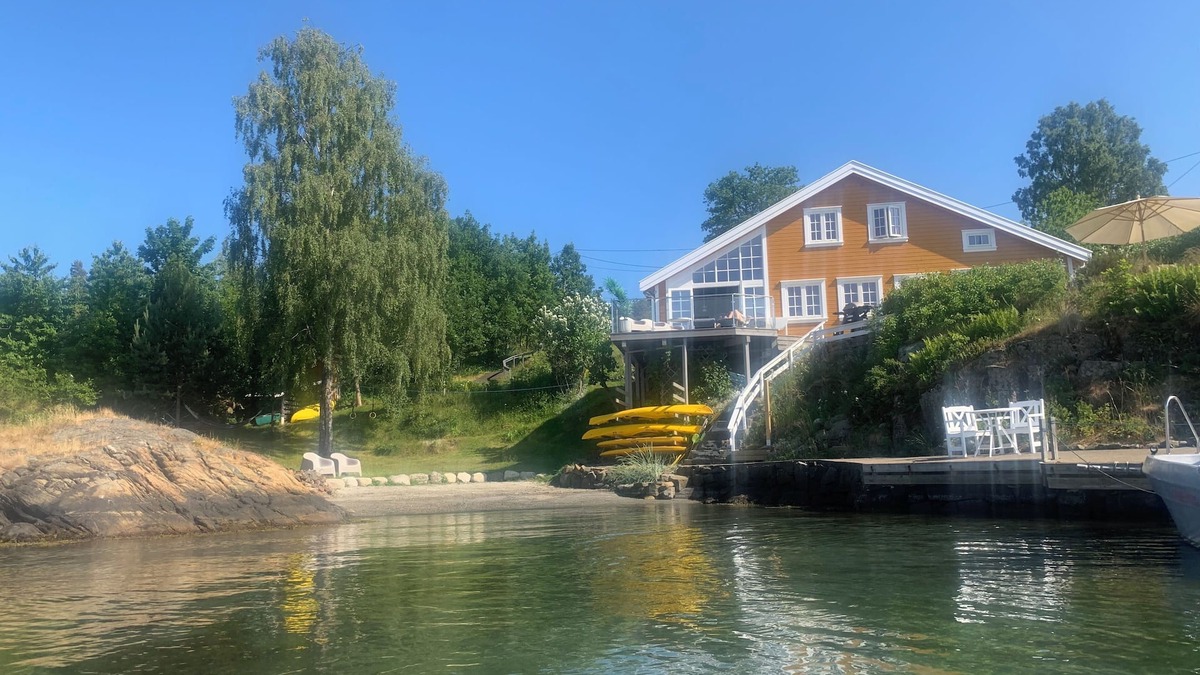 Arendal House | Waterfront summerhouse 5 bedrooms, beach