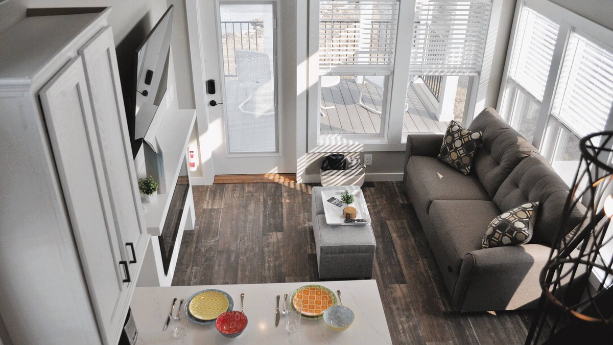 Sandusky Cottage | Waterfront Tiny House #5 Bayfront Resort Sandusky