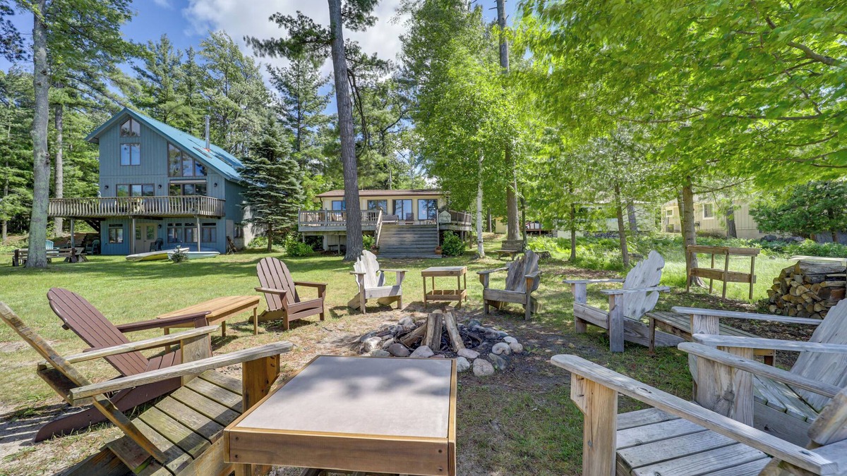 Rapid City Cottage | Waterfront Torch Lake Cottage w/Private Beach!
