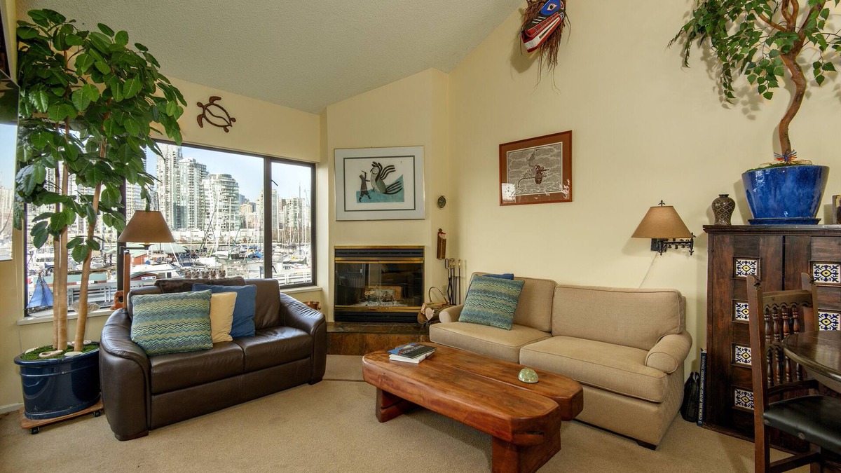 Fairview House | Waterfront two story townhouse with fabulous views