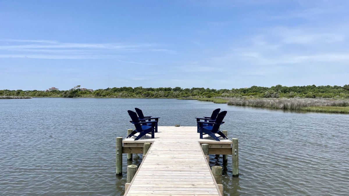 North Topsail Beach House | Waterfront Soundside Cottage With Private Dock - Steps To The Beach! Sleeps 4.