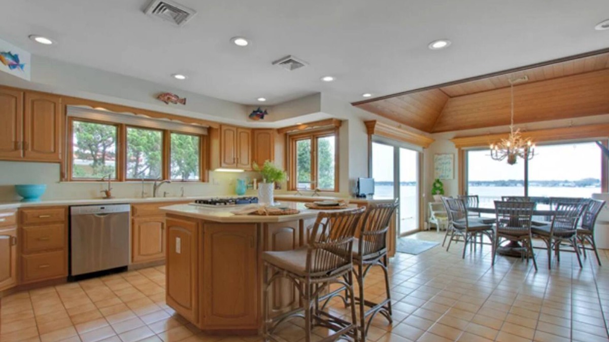 Brick House | Waterfront Vacation Dream Home