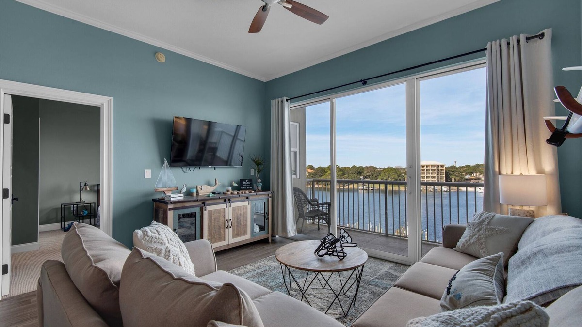 Fort Walton Beach Apartment | Waterfront w/spectacular sunrises and sunsets!